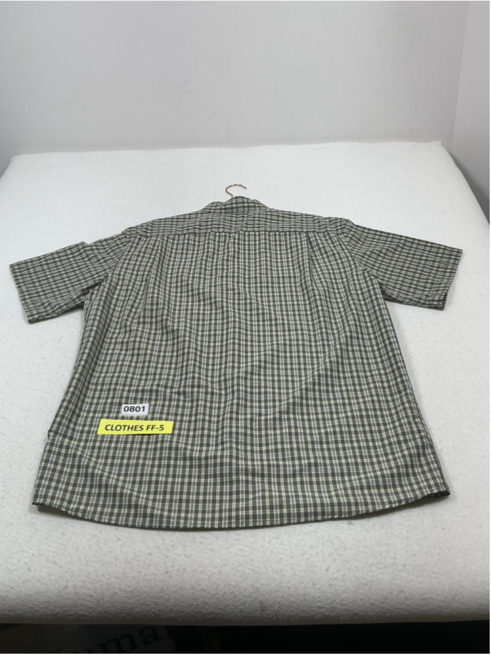 Eddie Bauer Mens Button Down Shirt Large Green White Plaid Short Sleeve Pockets